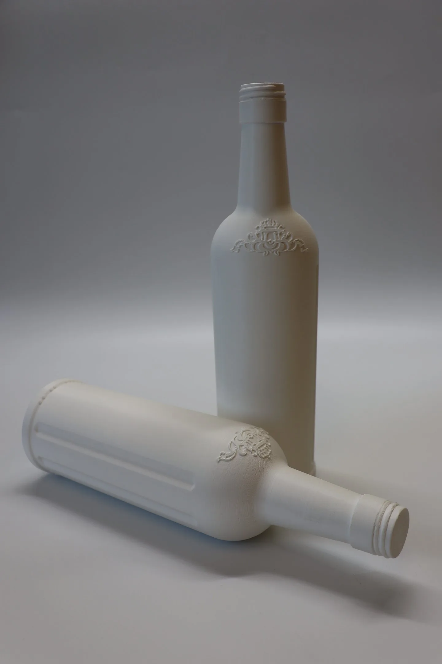 Balti butelių prototipai iš PLA plastiko