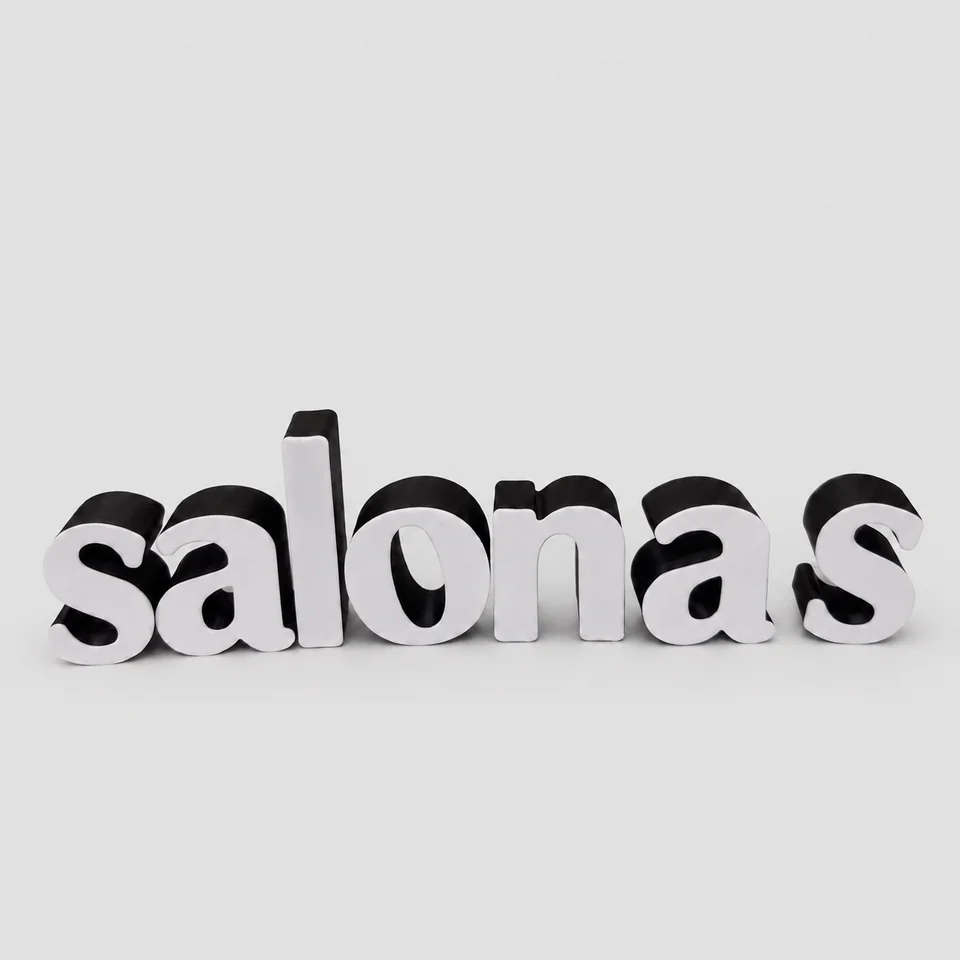 Užrašas „salonas“ – nuotrauka 1