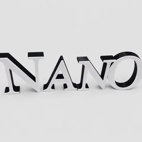 Užrašas „NANO“